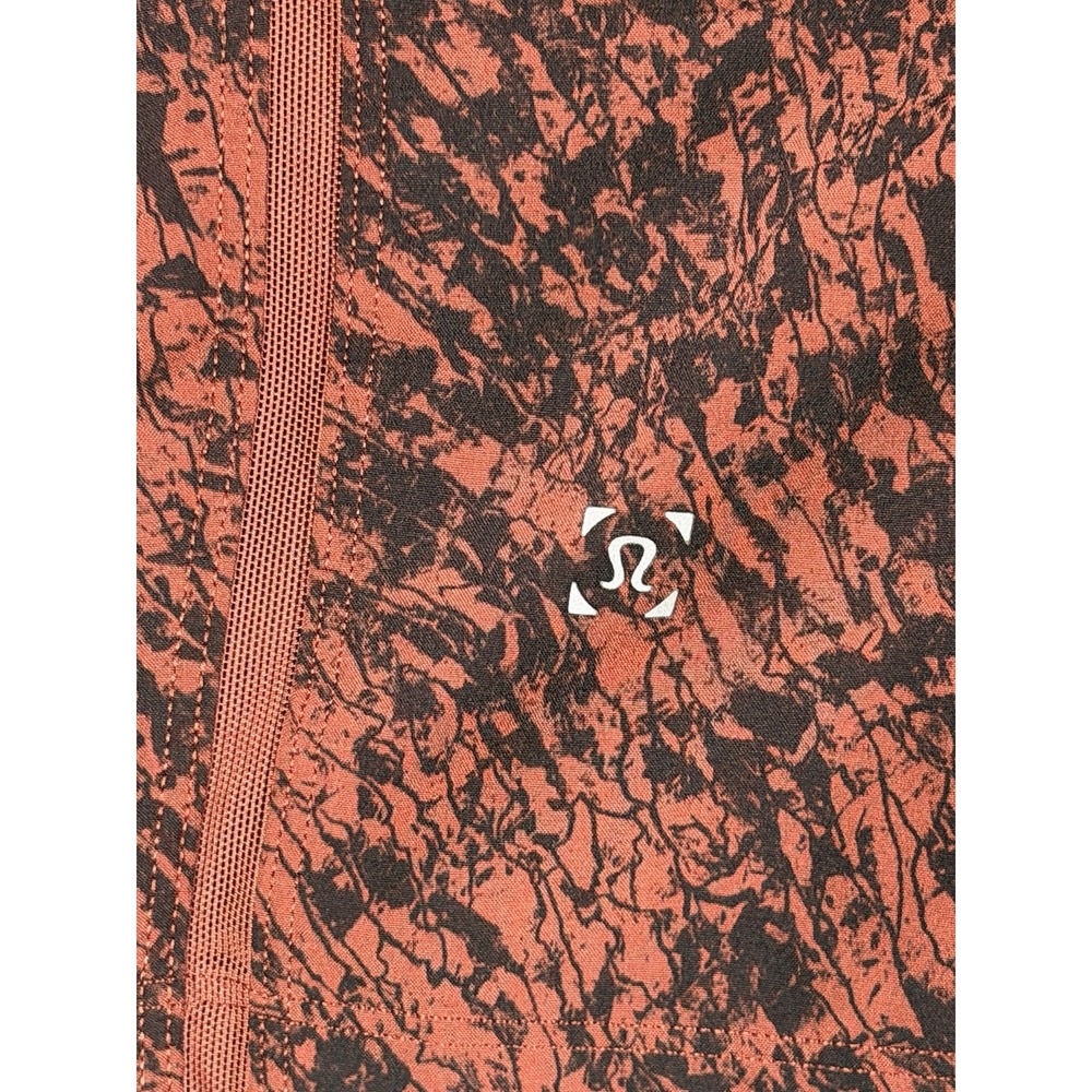 Lululemon Shorts Mens Large Red Pace Breaker 9" Lined Running Red Abstract Print - Picture 4 of 7